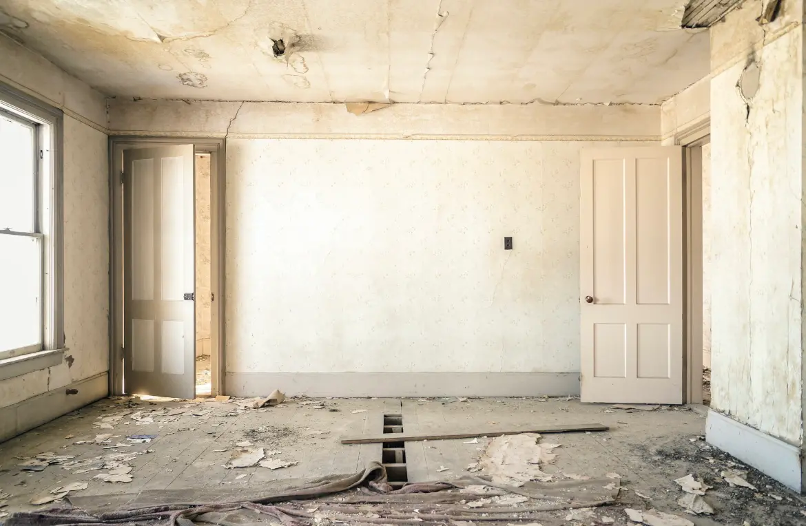 Waste disposal crew managing a cleanout project in Bartonville